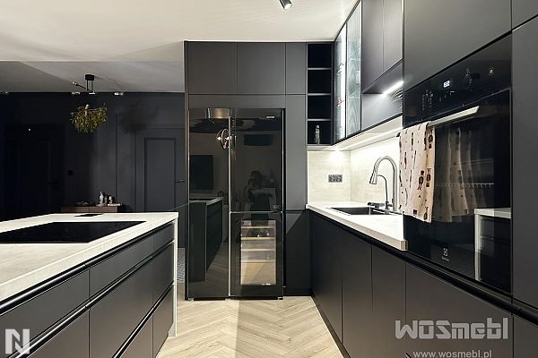 Black 8421 - Wosmebl